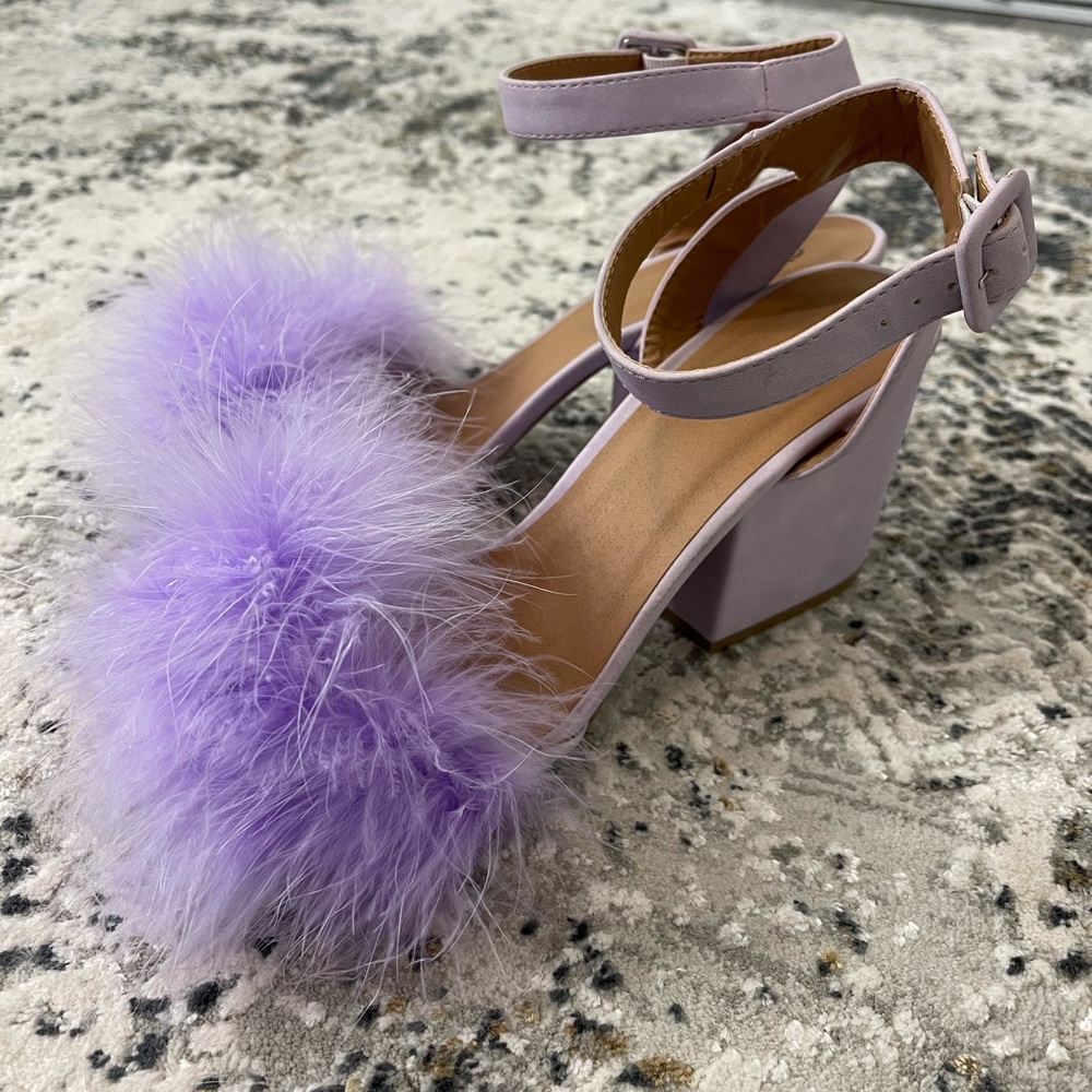 Qupid strappy custom made fuzzy sandal block heels